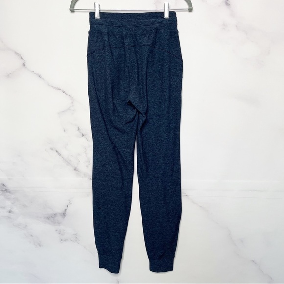 Lululemon Ready To Rulu Pant in Heathered True Navy / Black - Picture 9 of 16